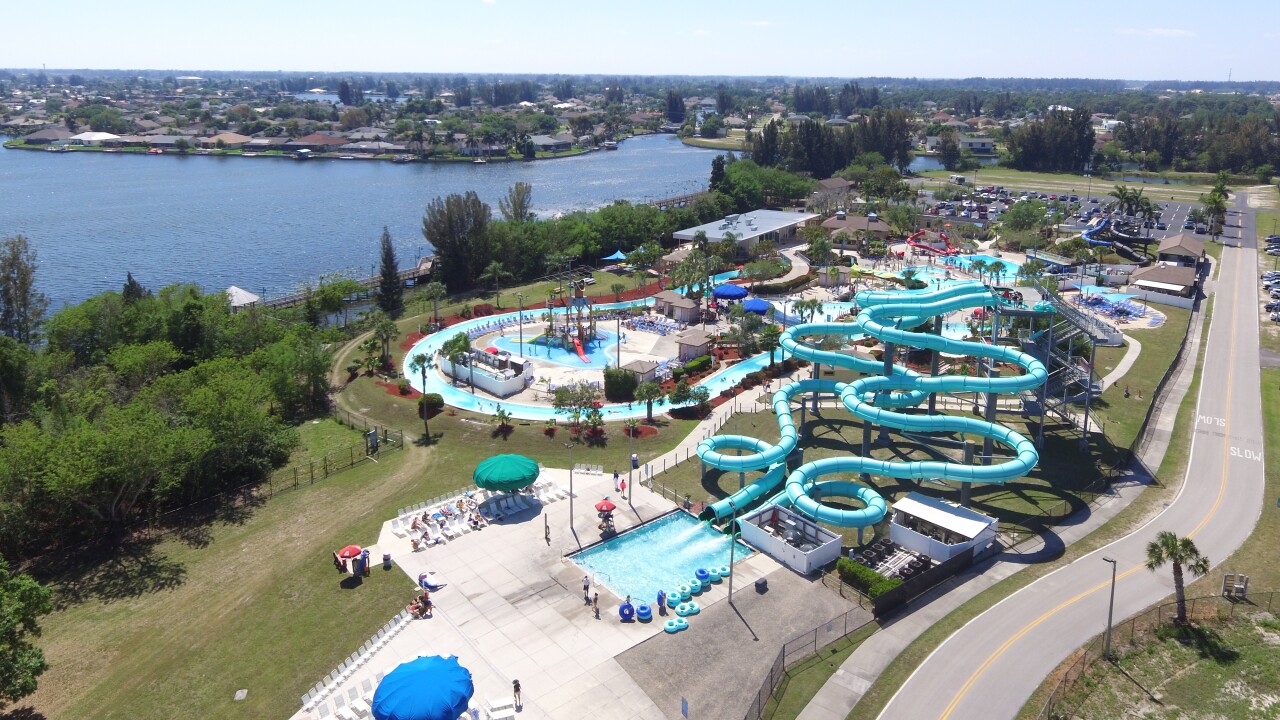 sun splash attraction near ft myers located across the brige from downtown